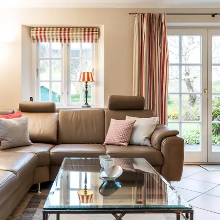 Semesterbostad Reethues *